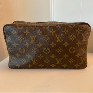 Louis Vuitton Monogram Trousse Toilette 28 Cosmetic Toiletry Makeup Bag Clutch